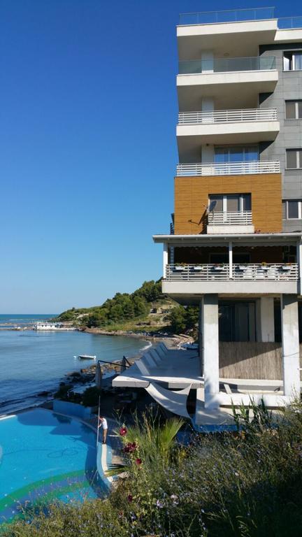 Laura'S Home Durrës 外观 照片