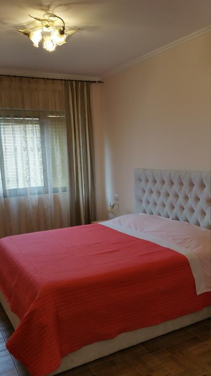 Laura'S Home Durrës 外观 照片